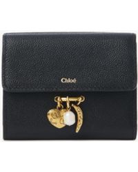 Chloé - Small Chloé Charms Tri-fold Wallet In Grained Leather - Lyst