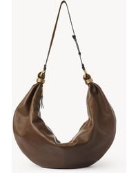 Chloé - グレインレザー製ラージBracelet Hobo Bag 婦人向け ベージュ サイズ 牛革（カーフ） 100 - Lyst