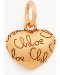 Chloé - ブラス製Alphabetハートロゴチャーム - Lyst