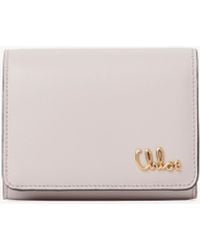 Chloé - Kleines, Dreifach Klappbares Iconic Portemonnaie Aus Genarbtem Leder Mit Münzfach - Lyst
