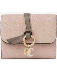 Chloé - Kleines, Dreifach Klappbares Alphabet Portemonnaie Aus Genarbtem Leder - Lyst