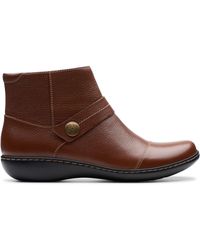 clarks trace pine burgundy