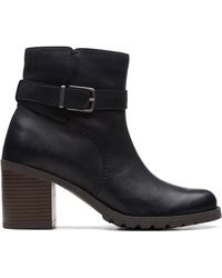 clarkwell hall taupe nubuck