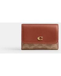 COACH - Tarjetero Básico Con Solapa En Lona De Firma - Lyst