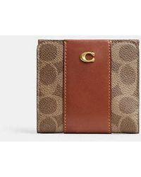 COACH - Essential Slim Billfold Wallet - Lyst