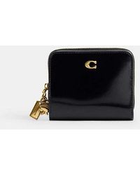 COACH - Essential Billfold Wallet With Charms - Lyst