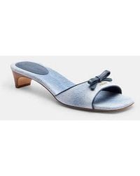 COACH - Bow Kitten-Heel-Sandal Aus Loved Denim Für Frauen - Lyst