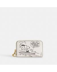 COACH - X Peanuts Small Zip Around Card Case With Newspaper Print - Lyst