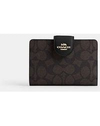 COACH - Medium Corner Zip Wallet In Signature Canvas - Lyst