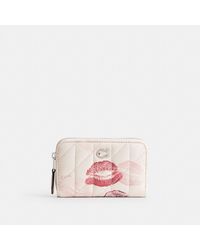 COACH - Essential Small Zip Around Card Case With Quilting And Lip Print - Lyst