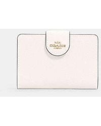 COACH - Medium Corner Zip Wallet - Lyst