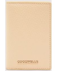Coccinelle - Kartenetui Aus Genarbtem Leder Metallic Soft - Lyst
