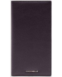 Coccinelle - Reisepassetui Aus Genarbtem Leder Metallic Soft - Lyst