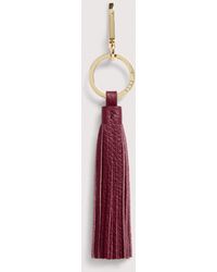 Coccinelle - Schlüsselanhänger Aus Genarbtem Leder Und Metall Tassel - Lyst