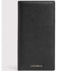 Coccinelle - Reisepassetui Aus Genarbtem Leder Metallic Soft - Lyst