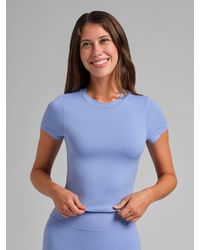 Comfrt - Core Crop Tee - Lyst