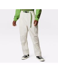 Pantalones, pantalones de vestir y chinos Converse de hombre: hasta el 69 %  de descuento | Lyst