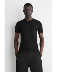 COS - Schmal Geschnittenes Geripptes T-shirt - Lyst