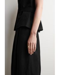 COS - Ring Mit Tropfenförmigem Anhänger - Lyst