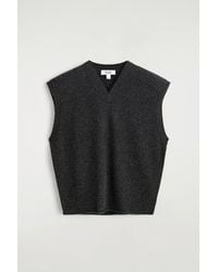 COS - Merino Wool V-Neck Vest - Lyst