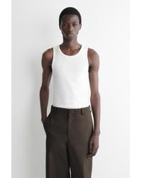 COS - Schmales Geripptes Tanktop - Lyst
