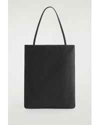 DUNST Crinkled Leather Tote in Black | Lyst