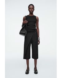 COS - Shorts Aus Baumwolle Mit Gürtel Und Wickelfront - Lyst