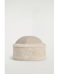 COS - Shearling Hat - Lyst