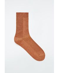 COS - Gerippte Socken Aus Lurex - Lyst