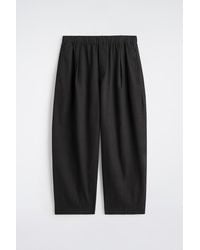 COS - Cotton Cropped Relaxed-Fit Barrel-Leg Trousers - Lyst