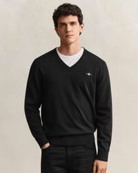 GANT - Classic Cotton Shield Logo V-Neck Jumper - Lyst