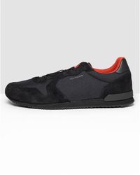 tj iconic sock runner