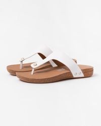 Fitflop - Iqushion Leather Toe-post Sandals - Lyst