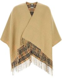 Burberry - A:St Lw Sld To 500D Cape:174346:C1309 - Lyst
