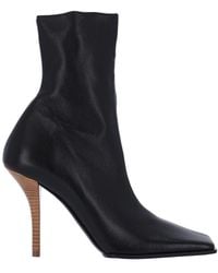 Alaïa - Pointed-Toe Stiletto Ankle Boots - Lyst