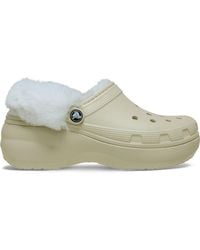 Crocs™ - Classic Platform Fuzz Lined Sabots Femmes Bone - Lyst