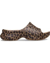 Crocs™ - Bae Animal Slides Femmes Sepia Leopard - Lyst