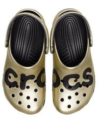 Crocs™ - Classic Metallic Logo Clog - Lyst