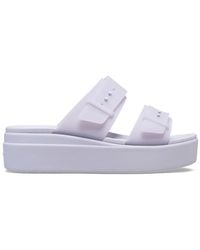 Crocs™ - Brooklyn Buckle Frosted Low Sandales Femmes Moon - Lyst