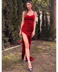 Red Velvet Dresses for Women - Up to 72 