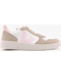 Veja - V-10 Chromefree Leather Extra White Petale Sahara Trainers - Lyst