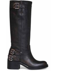 Chloé - Grained Brushed Leather Dakota Biker Boots - Lyst
