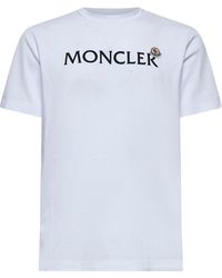 Moncler - T-Shirt Bianca Con Logo Floccato - Lyst