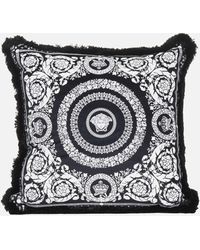 Versace - Crete De Fleur Print Velvet Cushion - Lyst