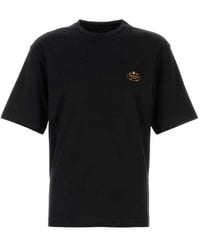 Prada - Logo-Patch T-Shirt - Lyst