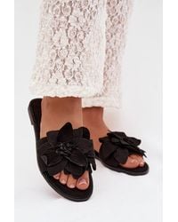 Love Lace - Suede Flower Strap Flat Sandals For Everyday Comfort Summer - Lyst