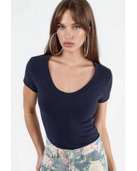 Busem - Elastic V-Neck Short Sleeve T-Shirt - Lyst