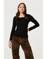 Izabel London - Long Sleeve Slim Scoop Neck Top - Lyst