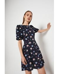 Warehouse - Flippy Mini Dress With Short Sleeve In Floral - Lyst
