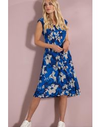Klass - Floral Print Pleated Chiffon Dress - Lyst